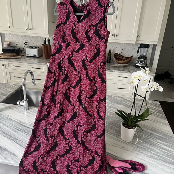 Wow vintage 1960s sparkling formal gown and matching slippers gorgeous fabric - Picture 13 of 17